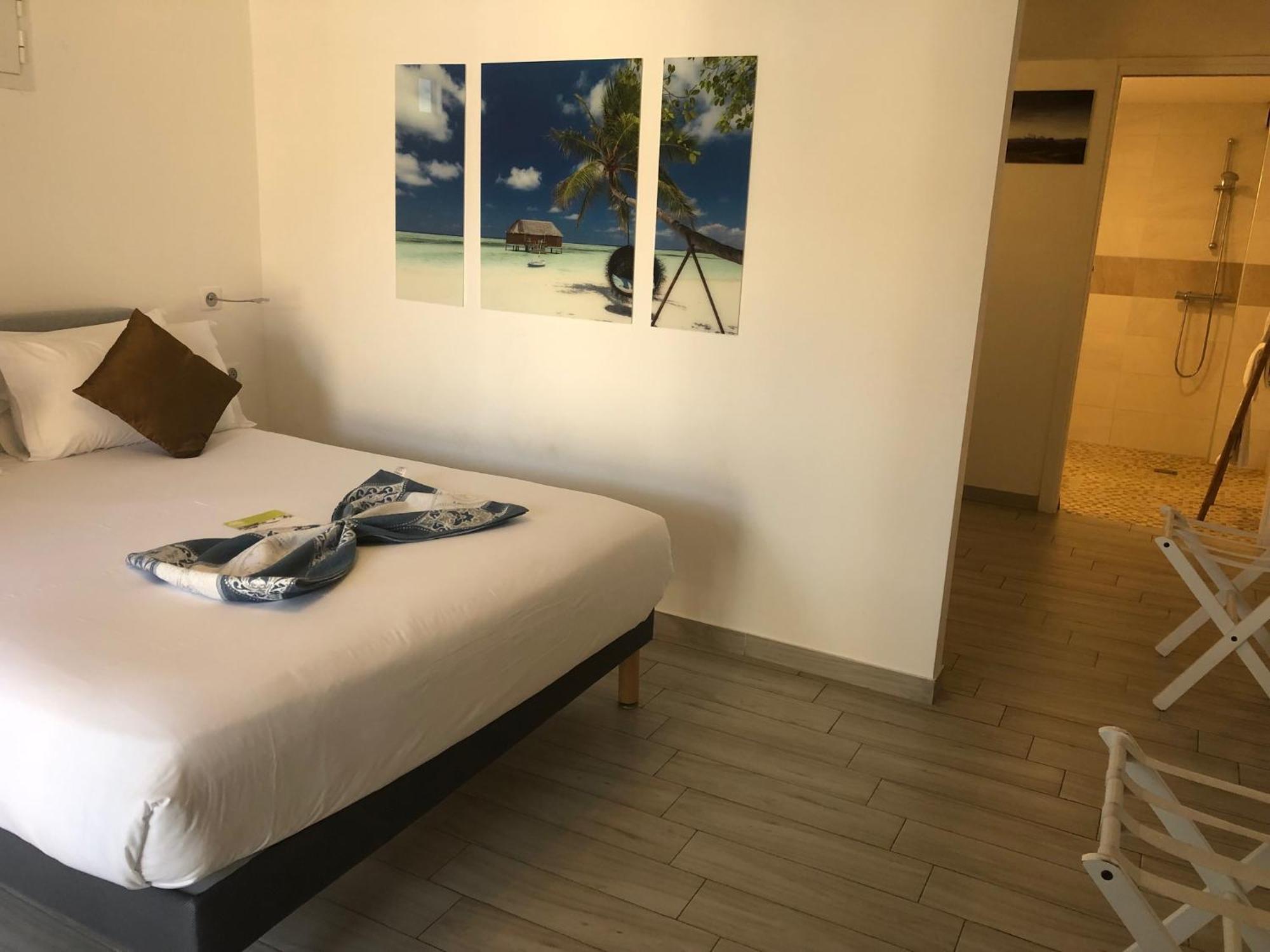 Hotel Du Bord De Mer "Le Vanille" カーニュ・シュル・メール エクステリア 写真