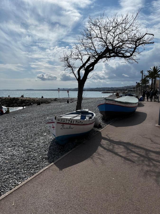 Hotel Du Bord De Mer "Le Vanille" カーニュ・シュル・メール エクステリア 写真