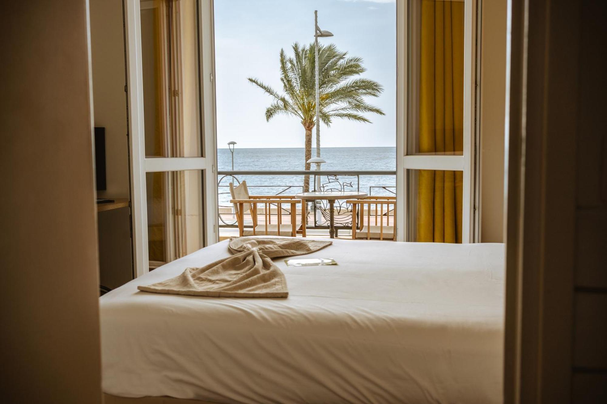 Hotel Du Bord De Mer "Le Vanille" カーニュ・シュル・メール エクステリア 写真