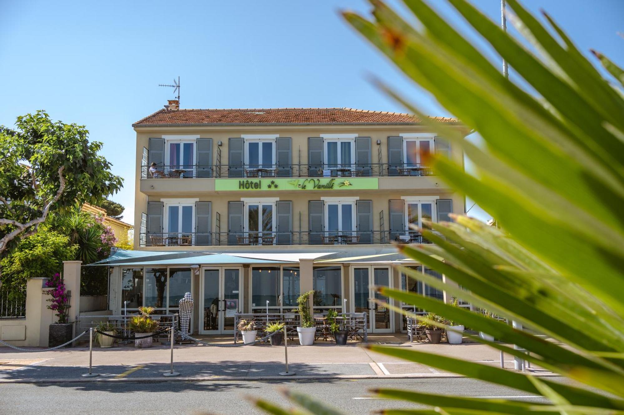 Hotel Du Bord De Mer "Le Vanille" カーニュ・シュル・メール エクステリア 写真